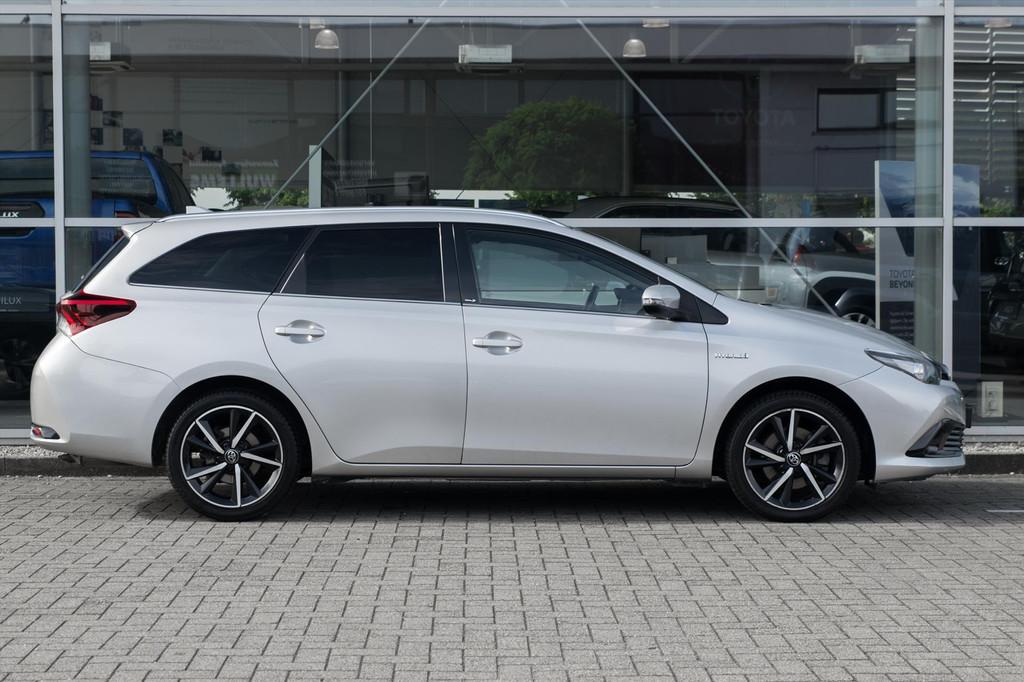 Toyota Auris Touring Sports 1.8 Hybrid 136pk Aut, Gebruikt, Te koop, Volledig hybride, 5 stoelen