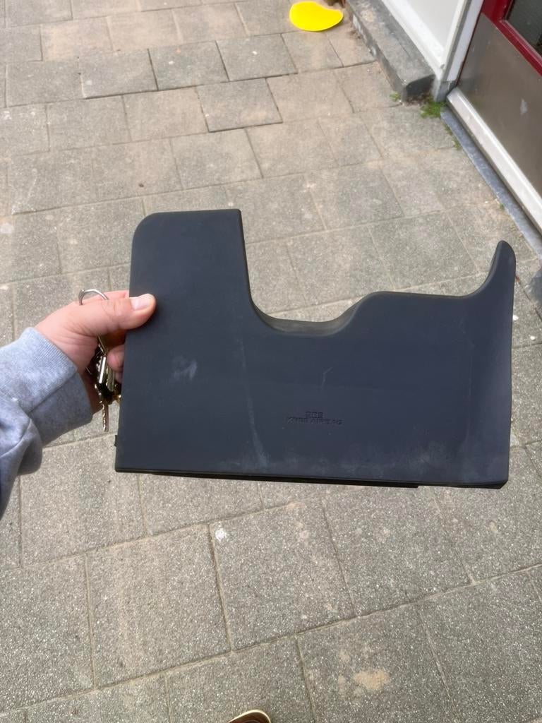 Knie airbagkap yaris, Auto-onderdelen, Interieur en Bekleding, Ophalen of Verzenden, Toyota