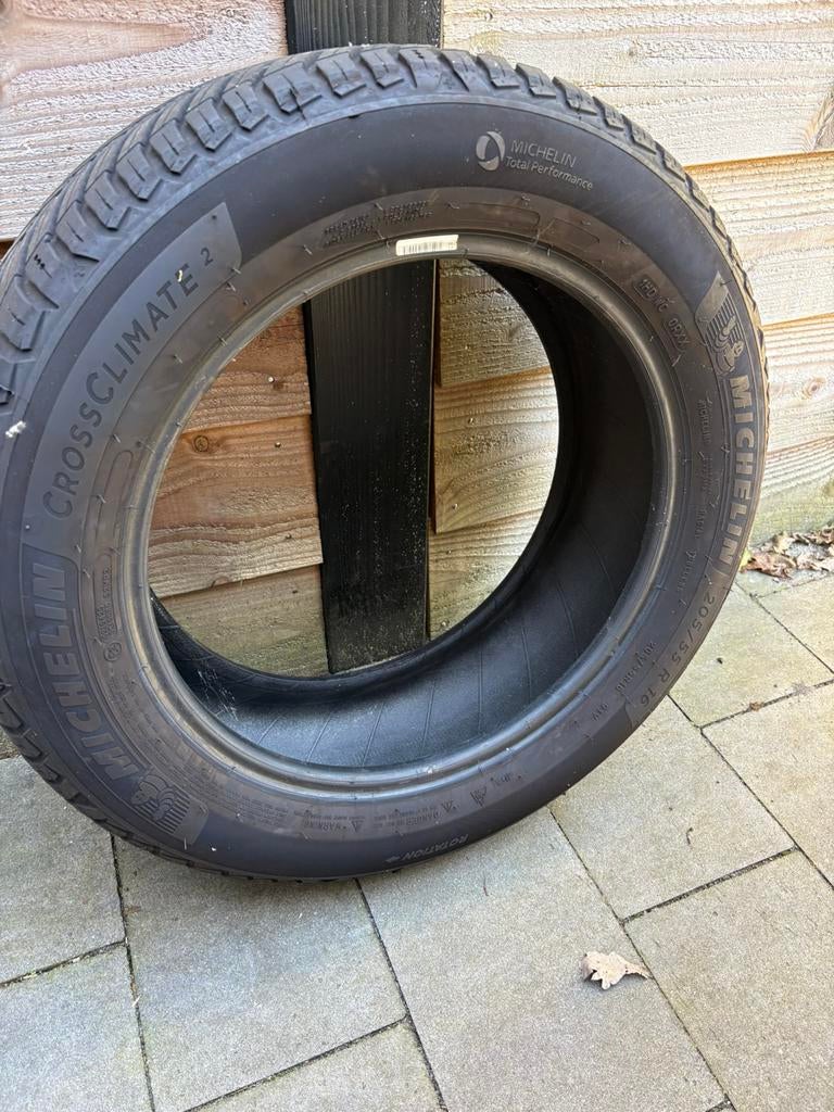 Enkele losse michelin band, Ophalen, Zo goed als nieuw