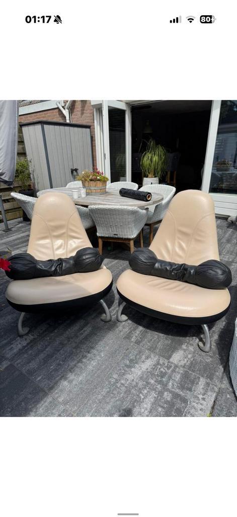 Te koop 2 mooie lederen Leolux Chi fauteuils met kussens, Huis en Inrichting, Ophalen, Zo goed als nieuw, Zwart, Twee