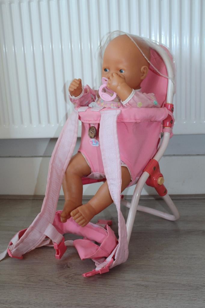 rug drager babyborn en leuke pop 43 cm met jurk en broekje, Ophalen of Verzenden, Gebruikt, Babypop