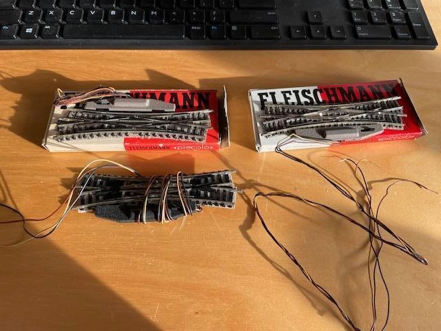 Fleischmann piccolo N  Engelse wissels 2x, Gebruikt, Gelijkstroom, Fleischmann, Rails