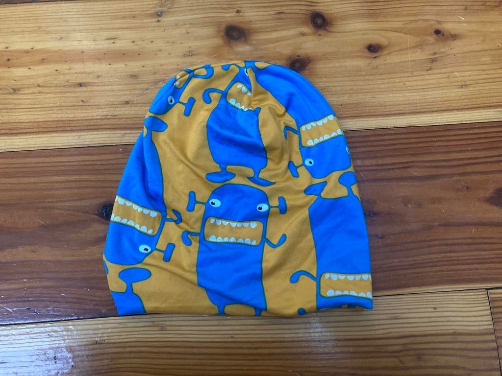 Vossatassar muts met monsters, Ophalen of Verzenden, Zo goed als nieuw