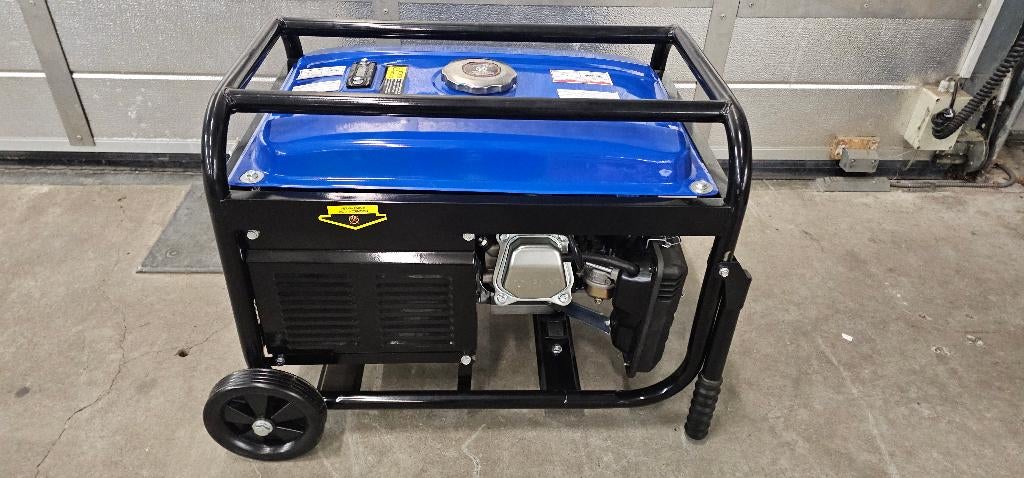 HBM 2800 Watt aggregaat, generator 208 CC - AVR - Benzine, Ophalen of Verzenden, Zo goed als nieuw, Minder dan 5 kVA, Benzine