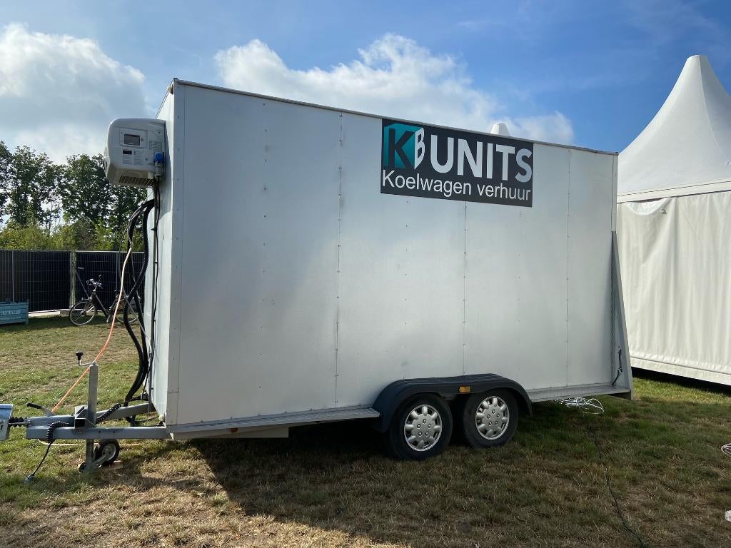 Te huur grote koel-vries combinatie | koel vries container, Ophalen, Nieuw, Overige