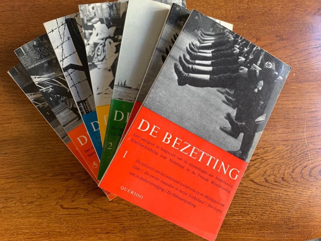 "De Bezetting" Dr. L. de Jong 5 Delen 7 Boeken, Boeken, Geschiedenis | Vaderland, Ophalen of Verzenden, Zo goed als nieuw