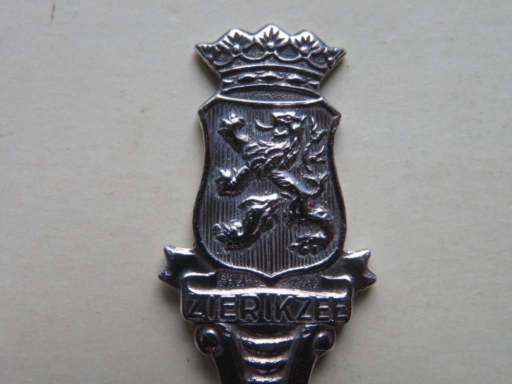 Verzilverd lepeltje wapen Zierikzee, Verzenden