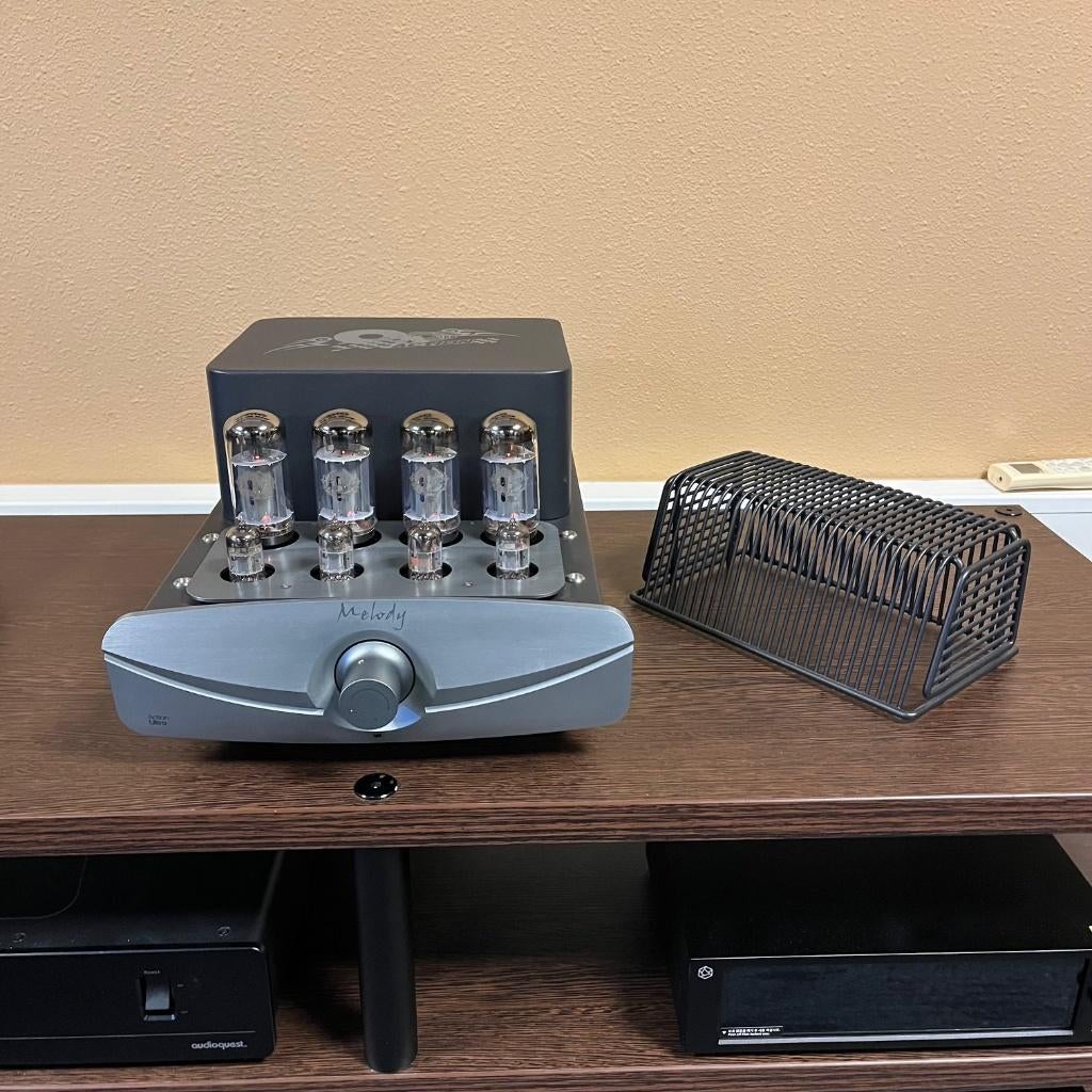 Melody Action Ultra buizenversterker (occasion), Overige merken, Onbekend, Ophalen of Verzenden, Zo goed als nieuw