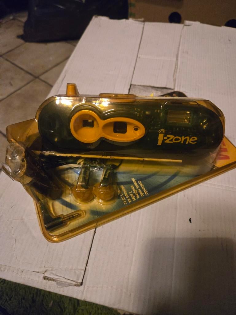 Polaroid i-zone fm radio special edition, Ophalen of Verzenden, Nieuw, Polaroid, Polaroid