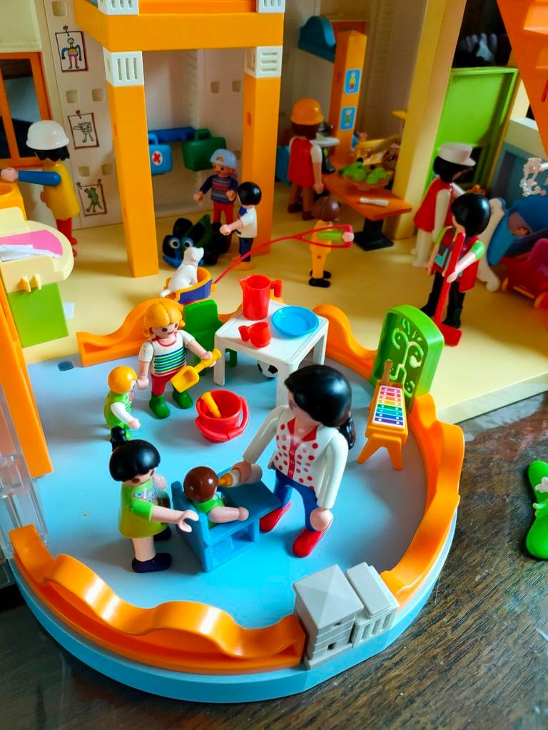 Kinderdag verblijf nu 25.00 vaste prijs, Ophalen, Zo goed als nieuw