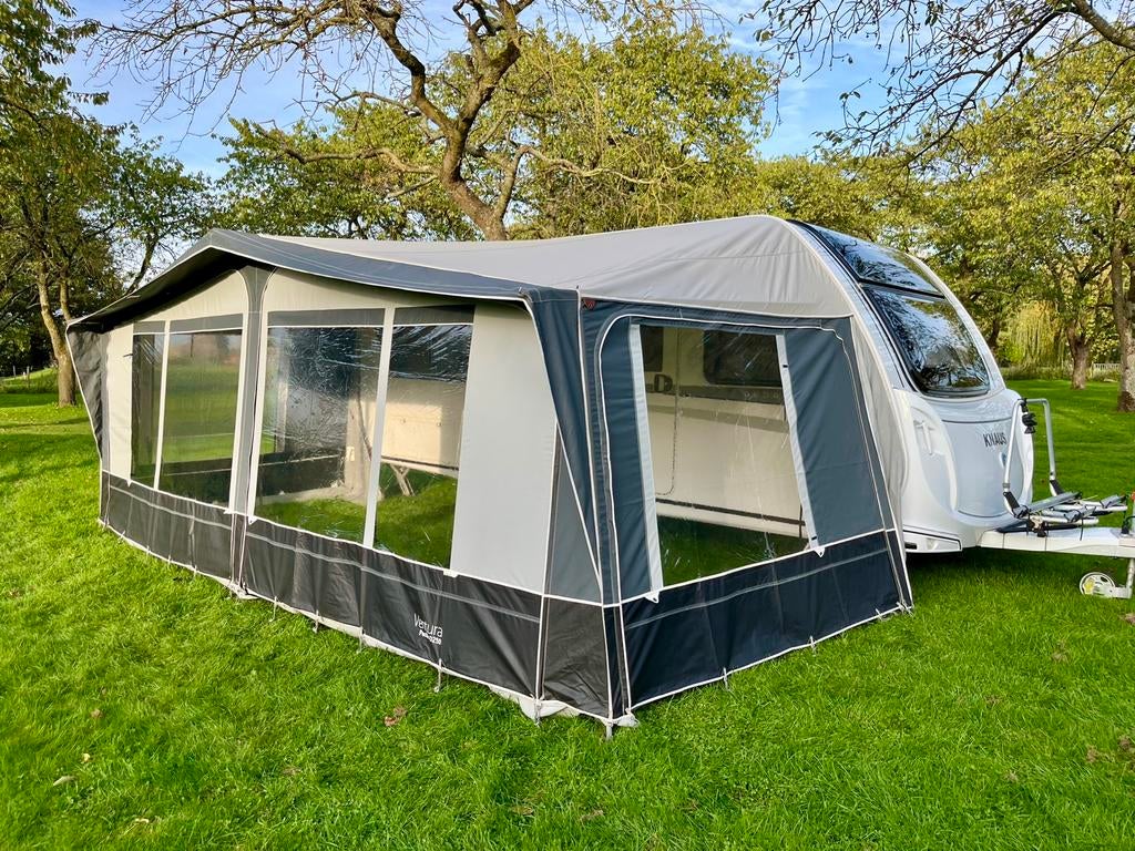 Isabella Ventura Pacific D250 G19/A1000 986/1010 cm voortent, Caravans en Kamperen, Voortenten en Luifels, Ophalen, Zo goed als nieuw