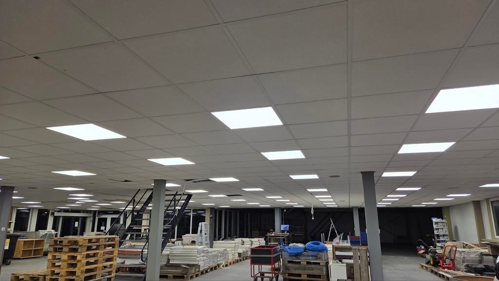 Systeemplafond ca. 150m2., Ophalen, Gebruikt