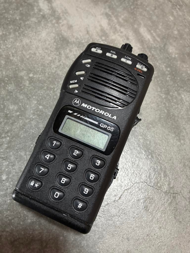 Motorola GP68 Portofoon - Gebruikt, Ophalen of Verzenden, Gebruikt, Minder dan 2 km, Portofoon of Walkie-talkie