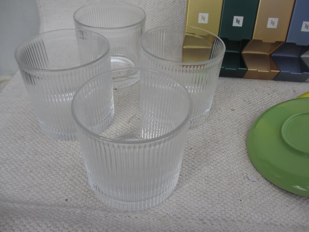 Design NESPRESSO 4 stuks Barista glazen /Schoteltjes