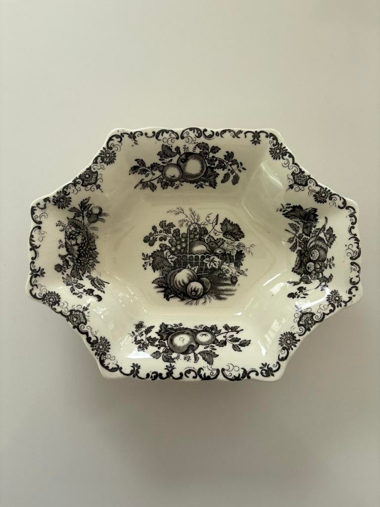Mason Fruit Basket zwart schaaltje, Antiek en Kunst, Antiek | Servies los, Ophalen of Verzenden
