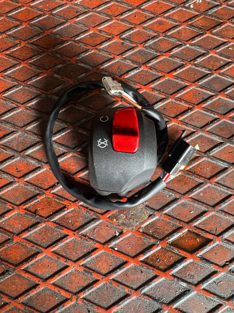 Yamaha R125 startschakellaar, Ophalen