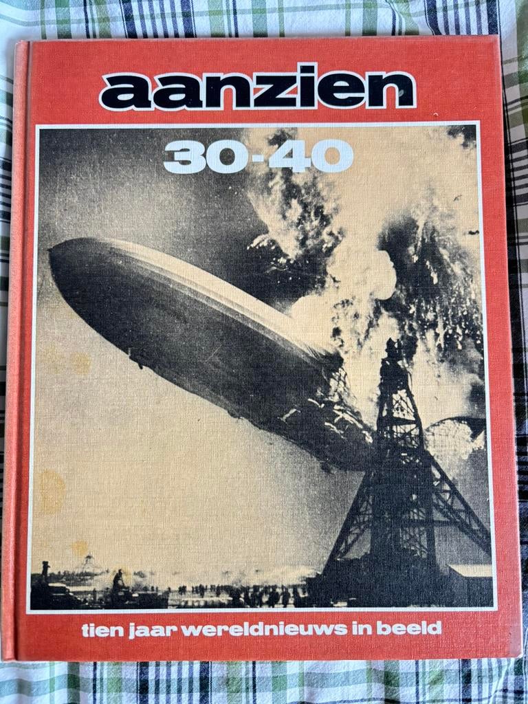 Boek Het aanzien van 10 jaar. 1930-1940, Boeken, Ophalen of Verzenden, 19e eeuw, Zo goed als nieuw, Overige gebieden