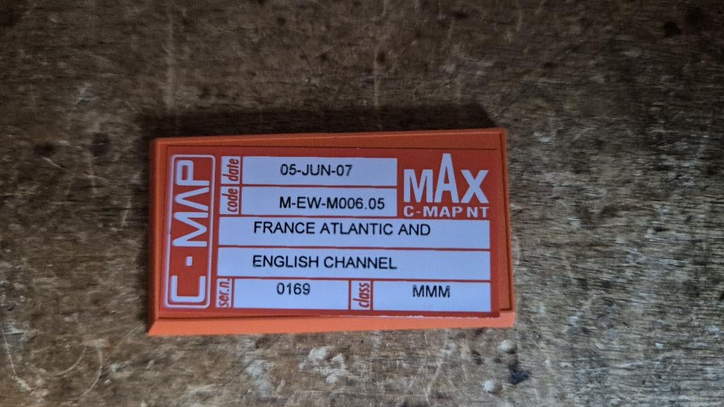 C-Map Max "France Atlantic and English Channel", Ophalen of Verzenden, Zo goed als nieuw, Kaartplotter of Fish Finder