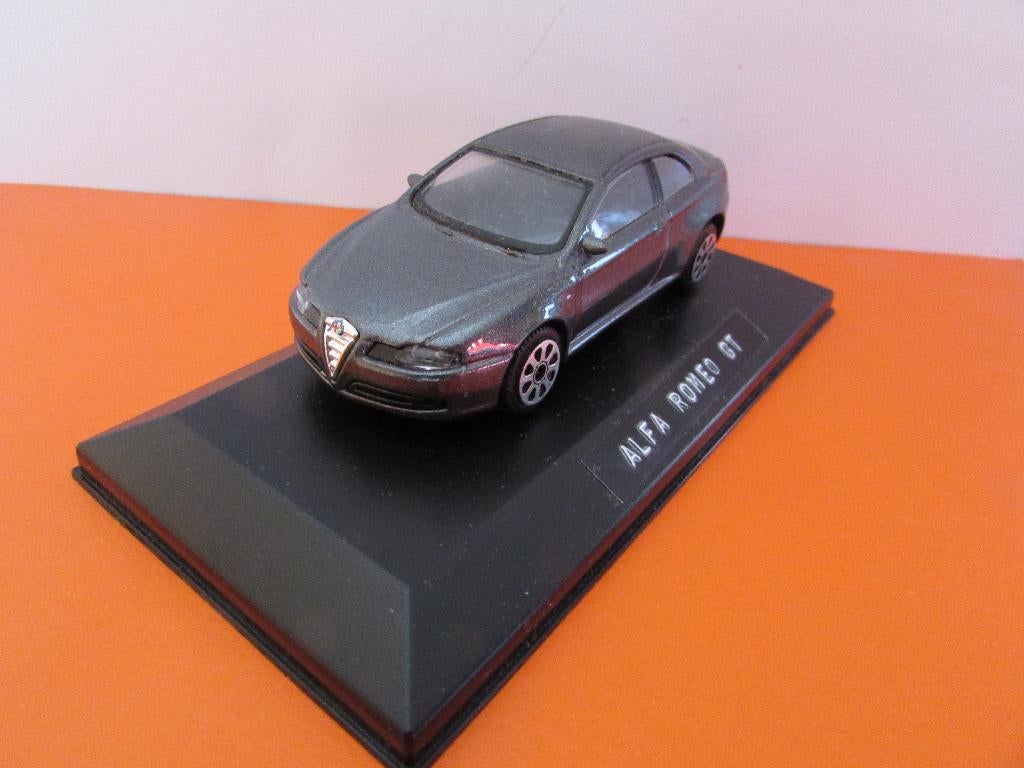 ALFA ROMEO GT  1 : 43, Ophalen of Verzenden, Zo goed als nieuw, Auto, Overige merken