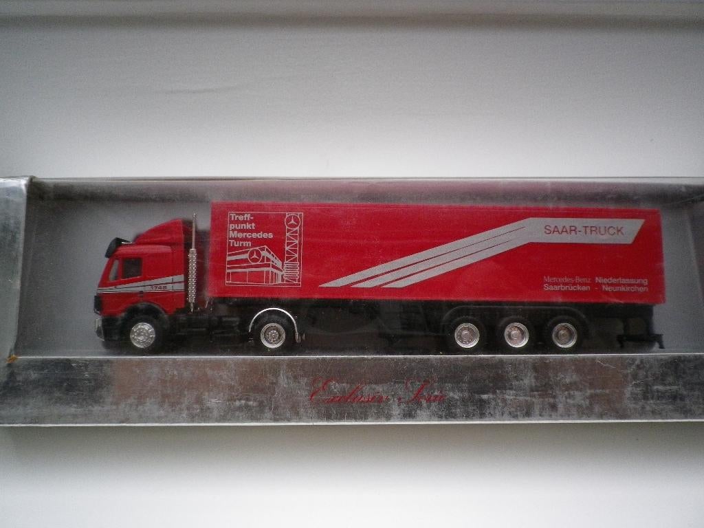 Herpa Mercedes SK Saar truck. nieuw, Hobby en Vrije tijd, Modelauto's | 1:87, Ophalen of Verzenden, Zo goed als nieuw, Bus of Vrachtwagen