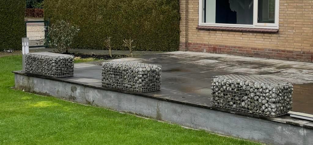 Schanskorven, Ophalen, Gebruikt, Grijs, Kei