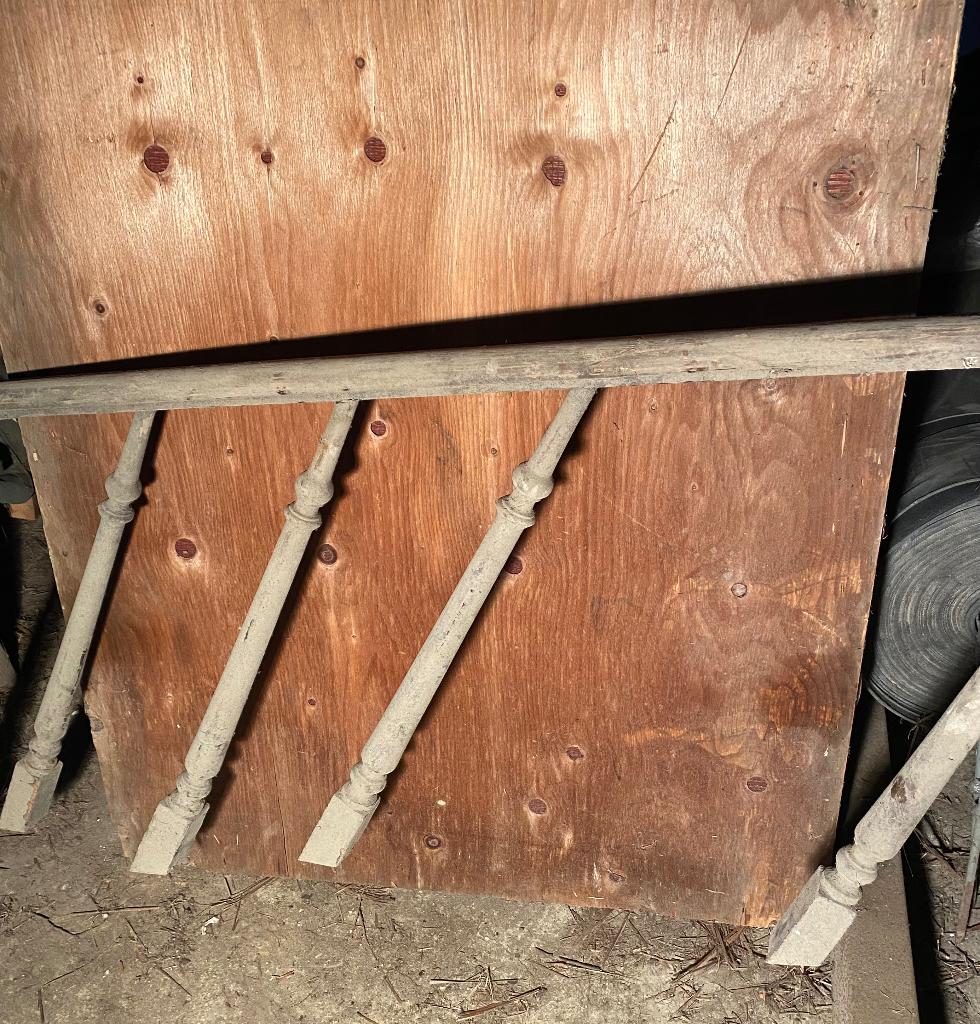 Antieke trapleuning uit een klooster, Ophalen, Gebruikt