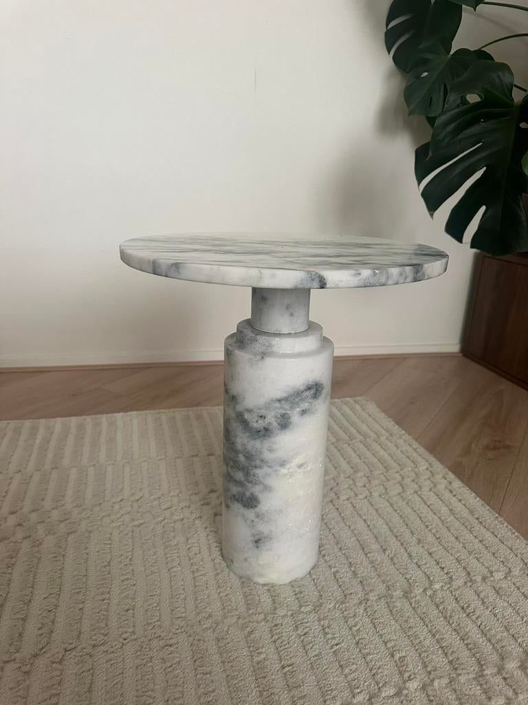 Elegante marmeren bijzettafel rond - wit / grijs, Ophalen, Minder dan 55 cm, Rond, Zo goed als nieuw