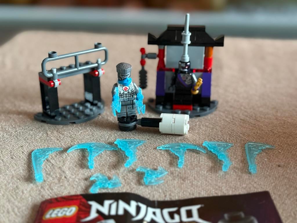 Lego Ninjago 71731 epic battle set Zane vs nindroid, Kinderen en Baby's, Speelgoed | Duplo en Lego, Ophalen of Verzenden, Zo goed als nieuw