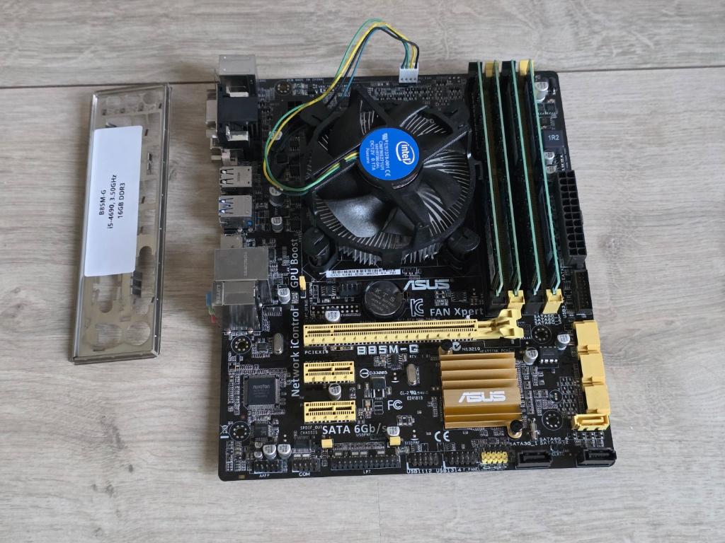 tk:Asus B85M-G Moederbord + Intel i5-4690 , 16GB Ram, S1150, Computers en Software, Moederborden, Ophalen of Verzenden, Gebruikt