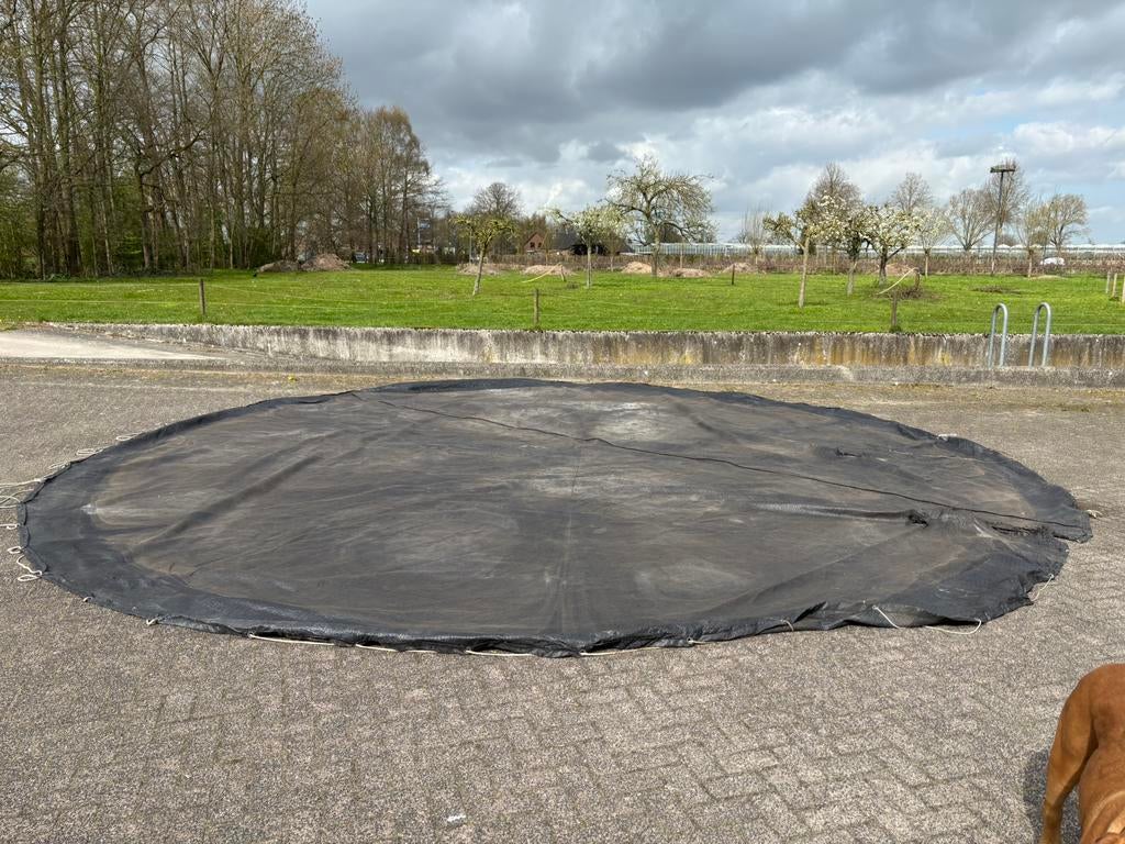 Gratis worteldoek grond doek, Ophalen, Zo goed als nieuw