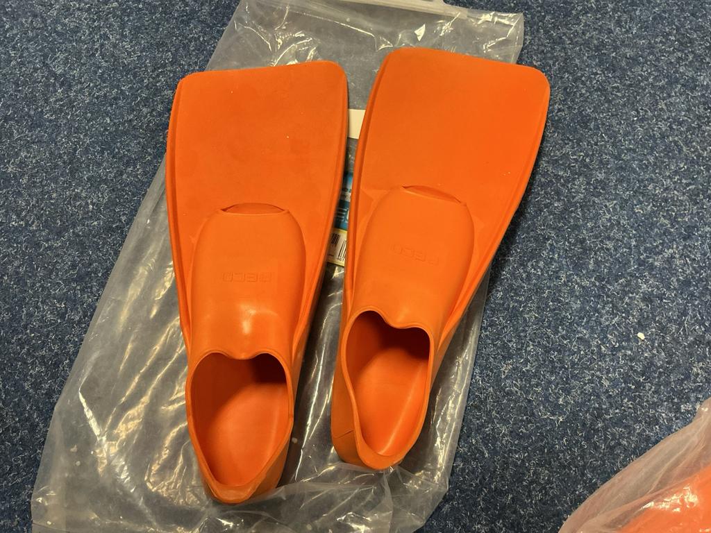 Zwemvliezen valt als maat 39, Watersport en Boten, Verzenden, Nieuw, Snorkelvinnen