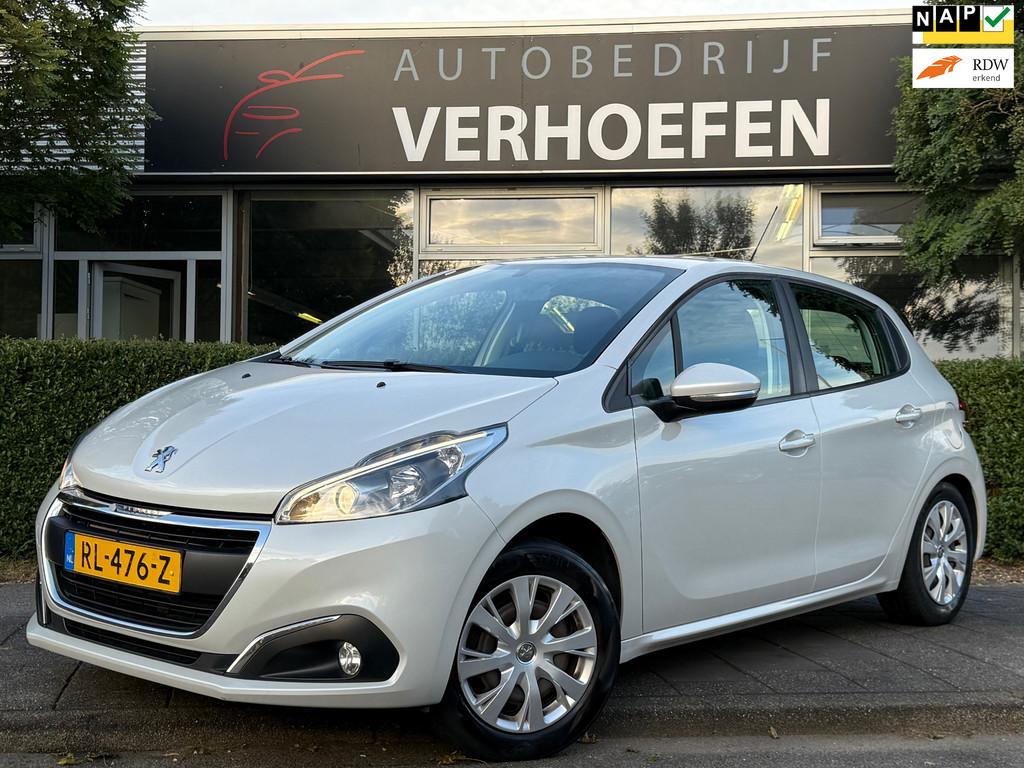 Peugeot 208 1.2 PureTech Blue Lion - XENON - NAVI - PARK SEN, Auto's, Voorwielaandrijving, Stof, Gebruikt, 1199 cc