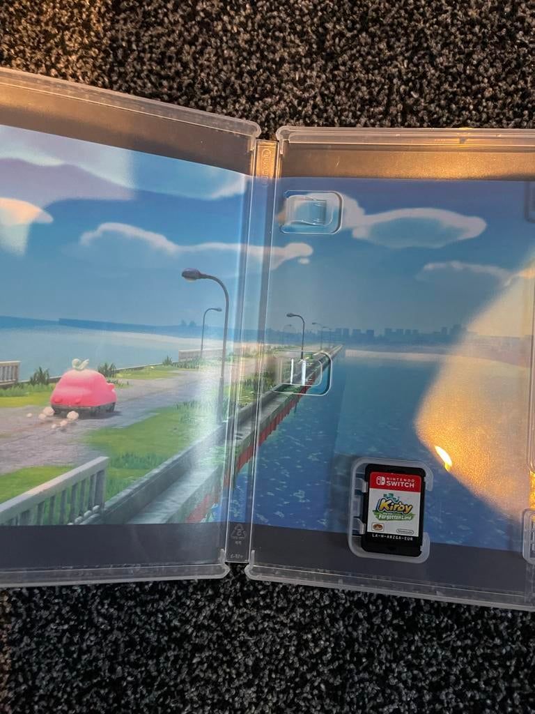 Kirby en de vergeten wereld! Nintendo Switch game, Spelcomputers en Games, Games | Nintendo Switch, Ophalen, 1 speler, Eén computer