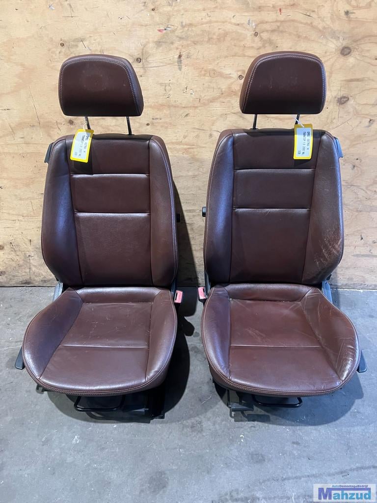 OPEL ASTRA H Twintop bruin leer interieur 2005-2010, Auto-onderdelen, Gebruikt, Opel Automobile GmbH, Ophalen of Verzenden, Kontakt@opel-infoservice.de