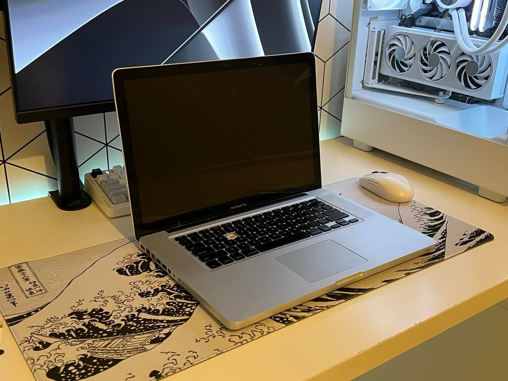 MacBook Pro 2008, Computers en Software, Apple Macbooks, Niet werkend, MacBook Pro, 15 inch, 2 tot 3 Ghz, Onbekend, 8 GB, Qwerty