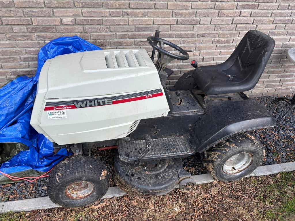 White ET13 Zitmaaier - 13.5 PK Briggs & Stratton Motor, Ophalen, Cirkelmaaier, Gebruikt, Benzine-grasmaaier