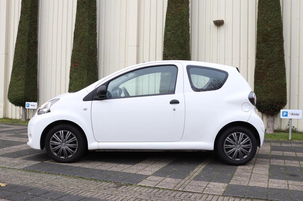 Toyota Aygo 1.0 VVT-i Aspiration, Voorwielaandrijving, Euro 5, Stof, Gebruikt