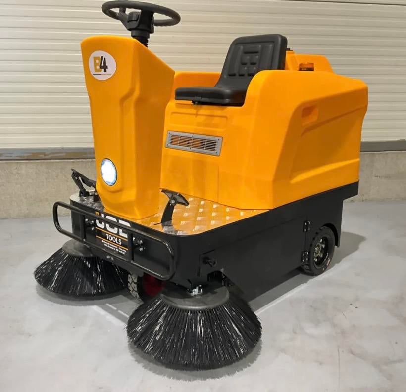 JCB - 2026 - B4 - Zelfrijdende opzitveegmachine, Ophalen