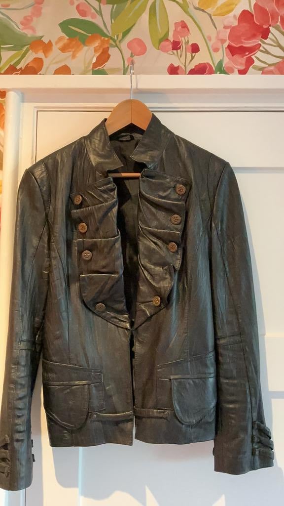 Leren jasje.Zwart iets gewerkt leer.Maat 40, Kleding | Dames, Ophalen of Verzenden, Zo goed als nieuw