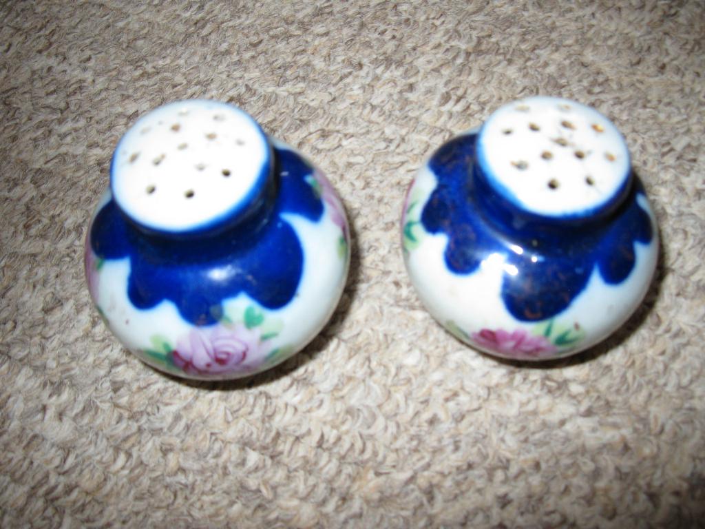 Antiek peper en zoutvaatje, peper en zoutstel., Ophalen of Verzenden