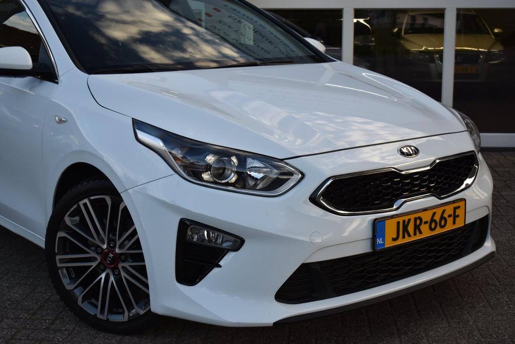 Kia Ceed 1.5 T-GDi DynamicPlusLine ACC Led Camera, Voorwielaandrijving, Gebruikt, Wit, Bedrijf