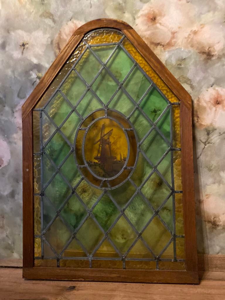 Glas in lood raam molen, Ophalen