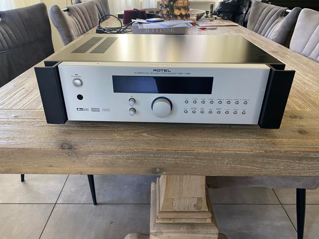 Rotel RSP 1068 voor versterker, Ophalen of Verzenden, Zo goed als nieuw, 120 watt of meer, Overige merken