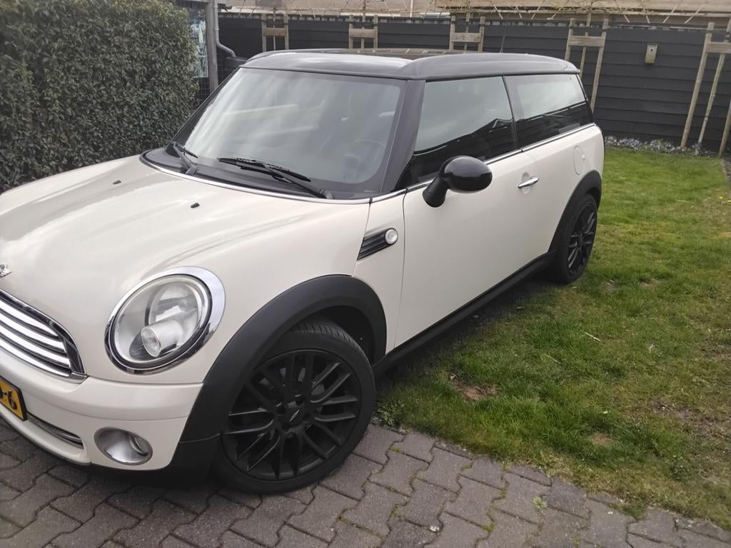 Mini Clubman 1.6 Cooper 2010 Wit, Auto's, Mini, Voorwielaandrijving, 4 cilinders, 4 stoelen, Origineel Nederlands
