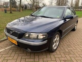 Volvo S60 2.4T 5 cilinder 200 pk 2001 Blauw APK 22 dec. 2026, Voorwielaandrijving, Blauw, 75 €/maand, 1600 kg