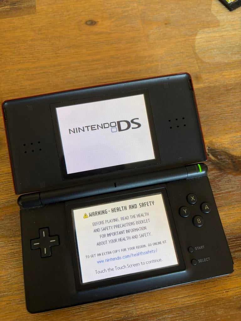 Nintendo DS Lite - Nette staat., Spelcomputers en Games, Spelcomputers | Nintendo DS, Ophalen, Zo goed als nieuw, DS Lite