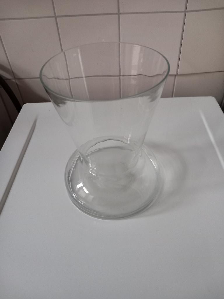 Glazen vaas met brede hals (Nijmegen oost), Ophalen, Gebruikt, Overige kleuren, Glas