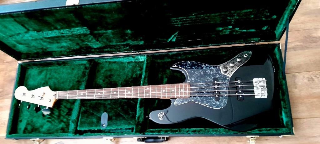 Fender jazz Bass bouwjaar 1991 incl. koffer, Ophalen, Gebruikt, Elektrisch