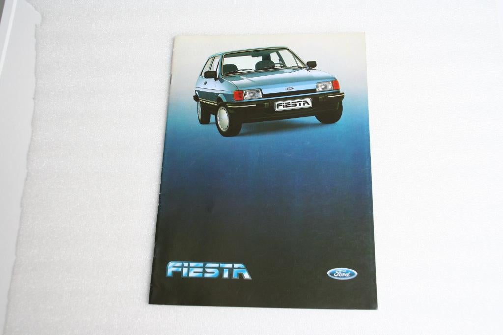 Folder Ford Fiesta + tech.specificaties (07-1985) (28), Ophalen of Verzenden, Nieuw, Ford
