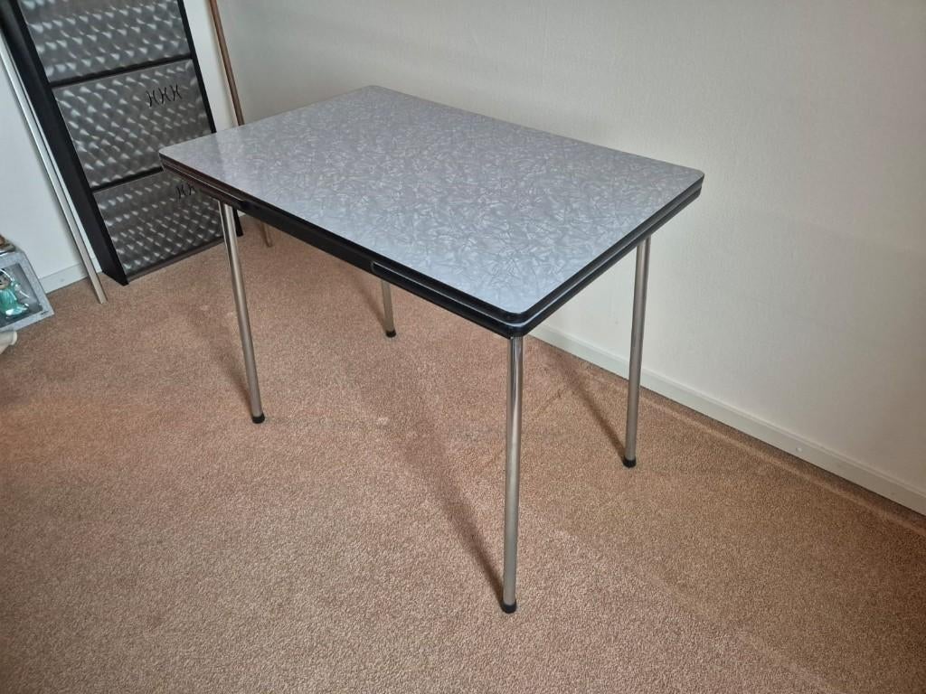 Uitschuifbare Formica tafel, Huis en Inrichting, Tafels | Eettafels, Ophalen, 50 tot 100 cm, 50 tot 100 cm, Zo goed als nieuw